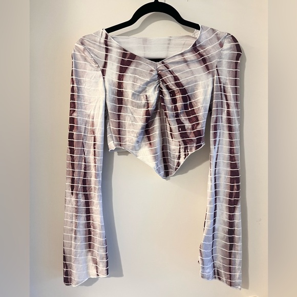 Party Crop Top with Flounce sleeve - Picture 3 of 4